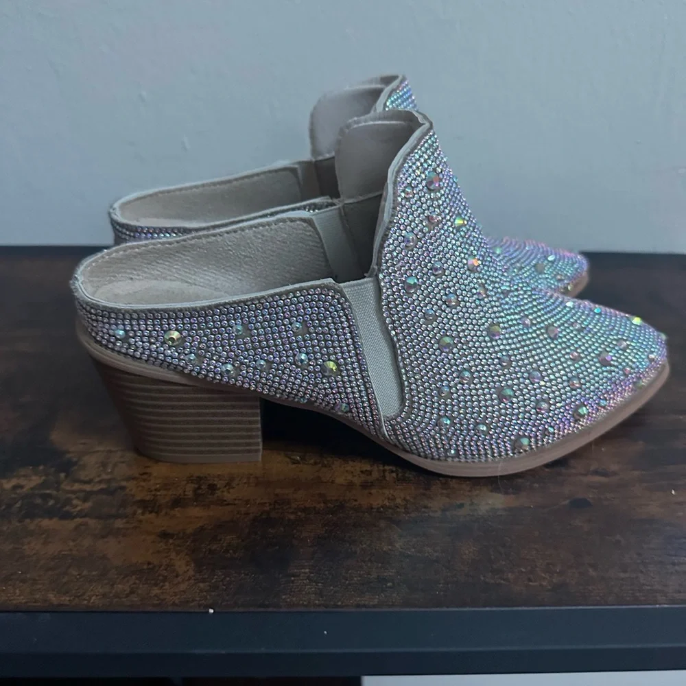 NWOT Embellished Women's Ankle Boots - Picture 1 of 5
